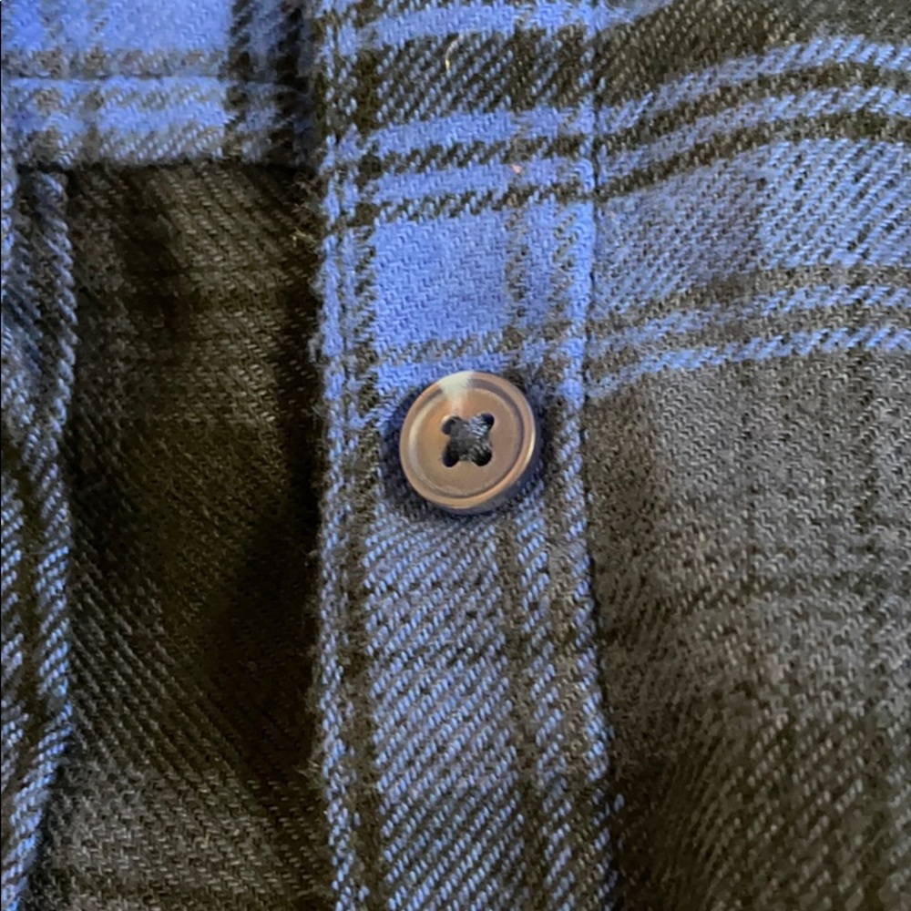 Flannel - Picture 3 of 4